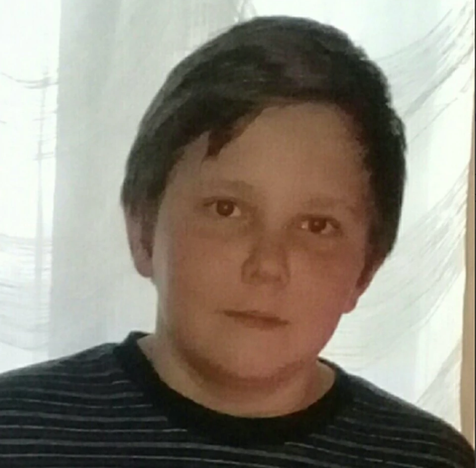 15-летний Саша - один из мальчиков, который сбежал из приюта.