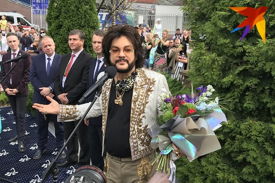 Филипп Киркоров на открытии персонального "фестивального василька" на Аллее звезд в Витебске.