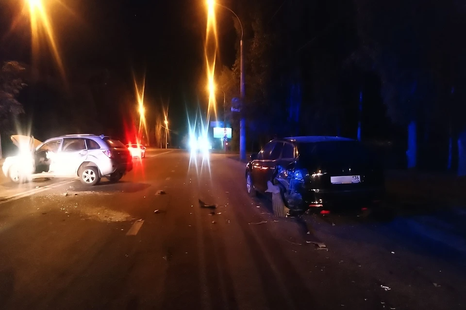 В Липецке на улице Вермишева произошла серьезная авария