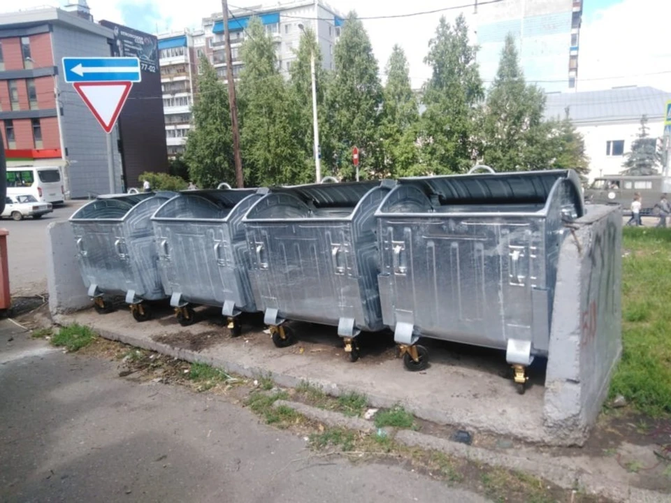 Власти рассчитывают, что новые контейнеров помогут сделать сбор бытовых отходов более цивилизованным.