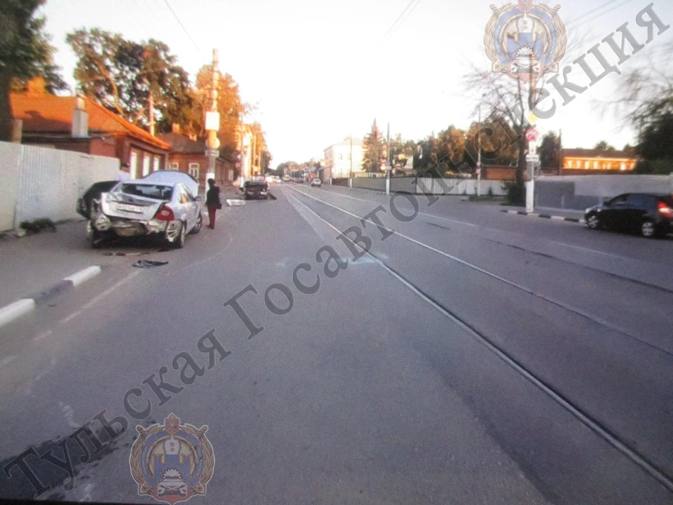 В Туле на ул.Оборонной столкнулись две автоледи