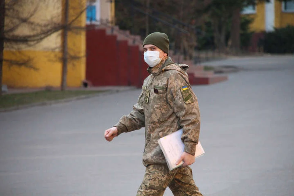 На обсервацию попали 12 солдат. Фото: штаб "ООС"