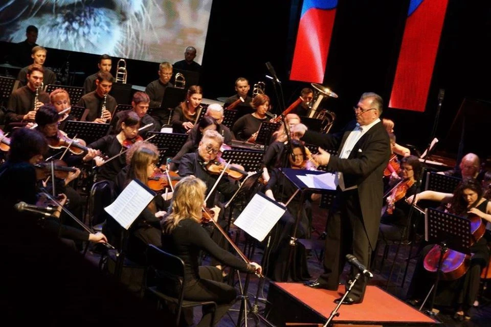 Тихоокеанский симфонический оркестр выступает в виртуальных залах. Фото: primfil.ru