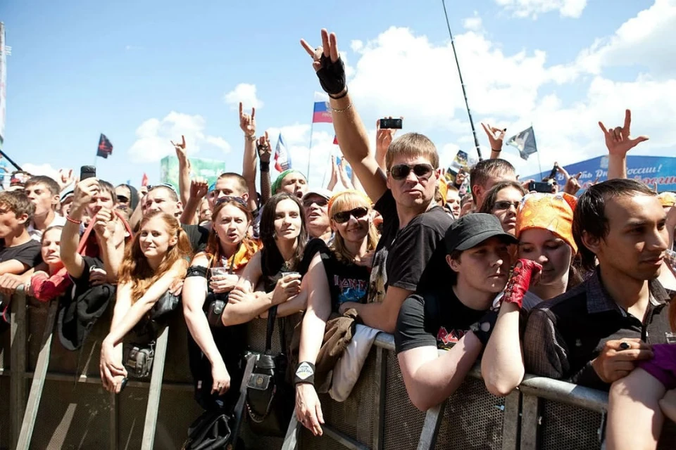 Организаторы фестиваля «Рок над Вяткой» сообщили о переносе мероприятия.