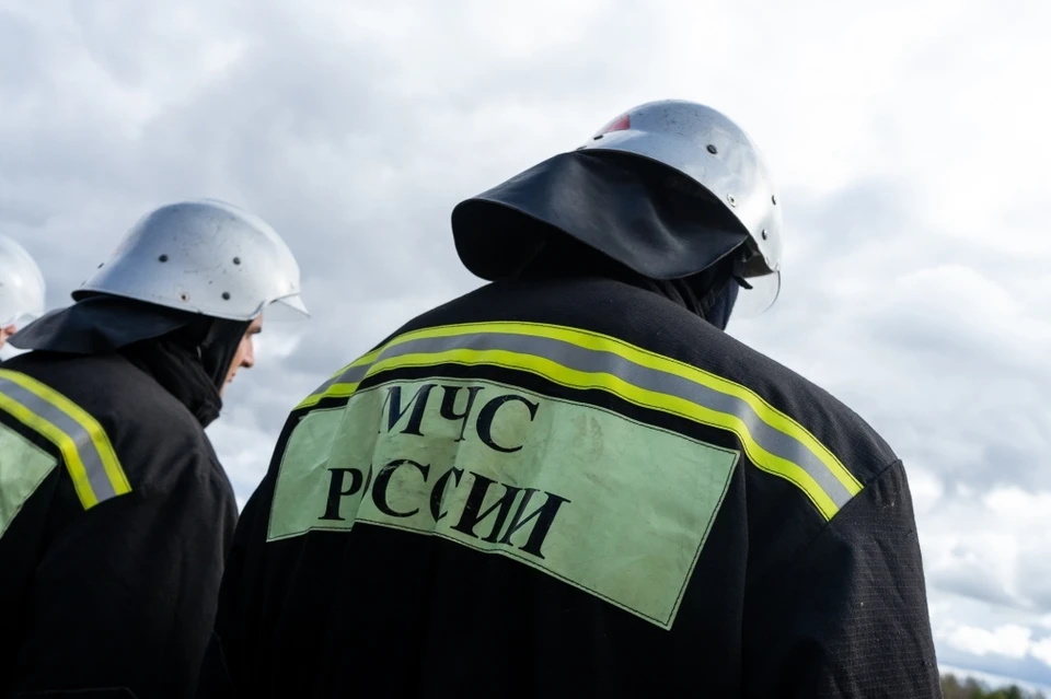 Под Орлом из-за сварочных работ загорелся дом