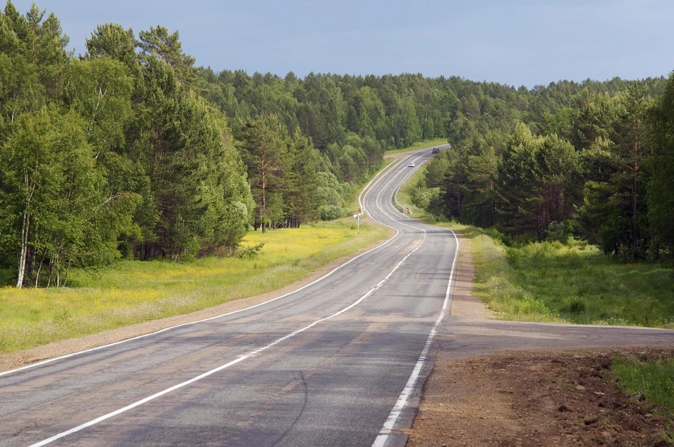 Почему в иркутске дорого. Highway, Иркутск. Дорога Иркутск Каменка. 10 Км автодороги Иркутск - Листвянка. Фото дорога Иркутск Оса.