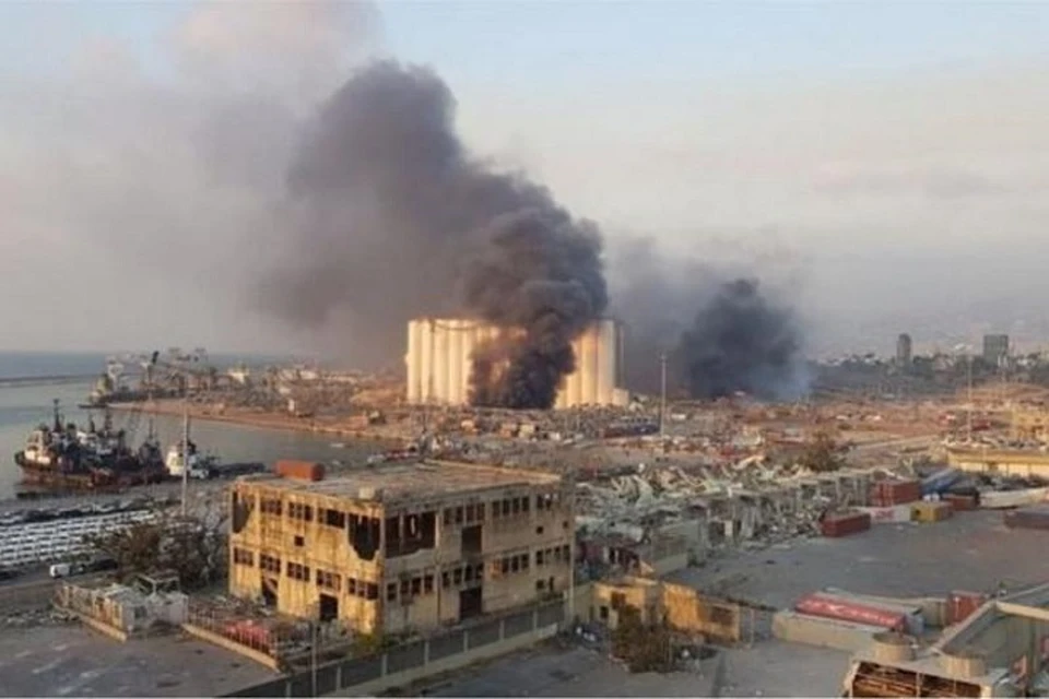 Мощный взрыв произошел в районе порта Бейрута вечером 4 августа.