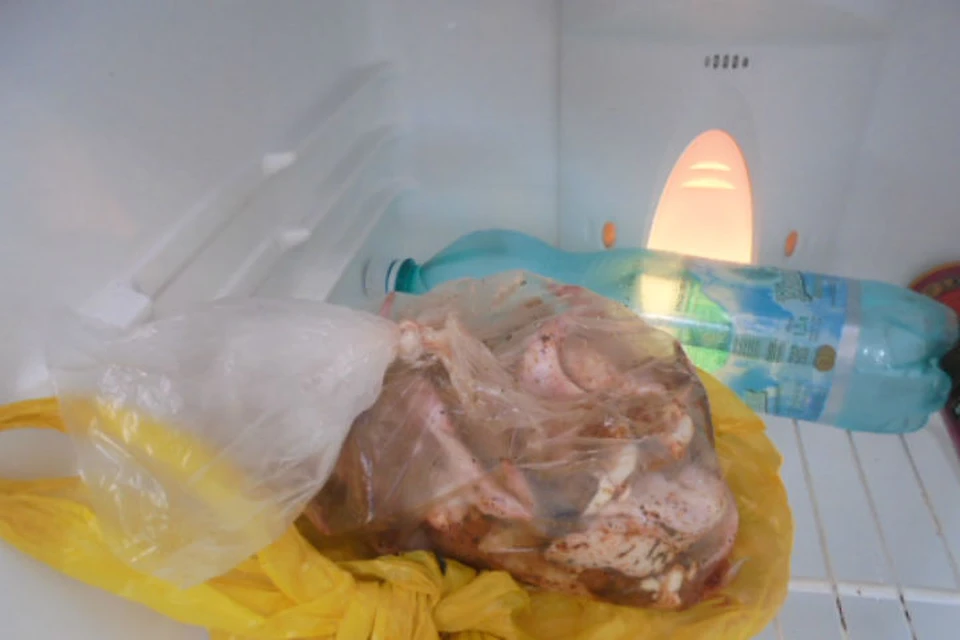 В торговых точках нашли продукцию неизвестного происхождения. ФОТО: прокуратура Дзержинского района