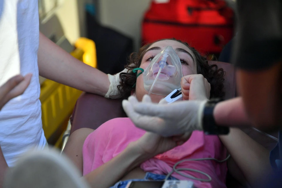 Российские врачи спасают пострадавших на протестах в ливанской столице