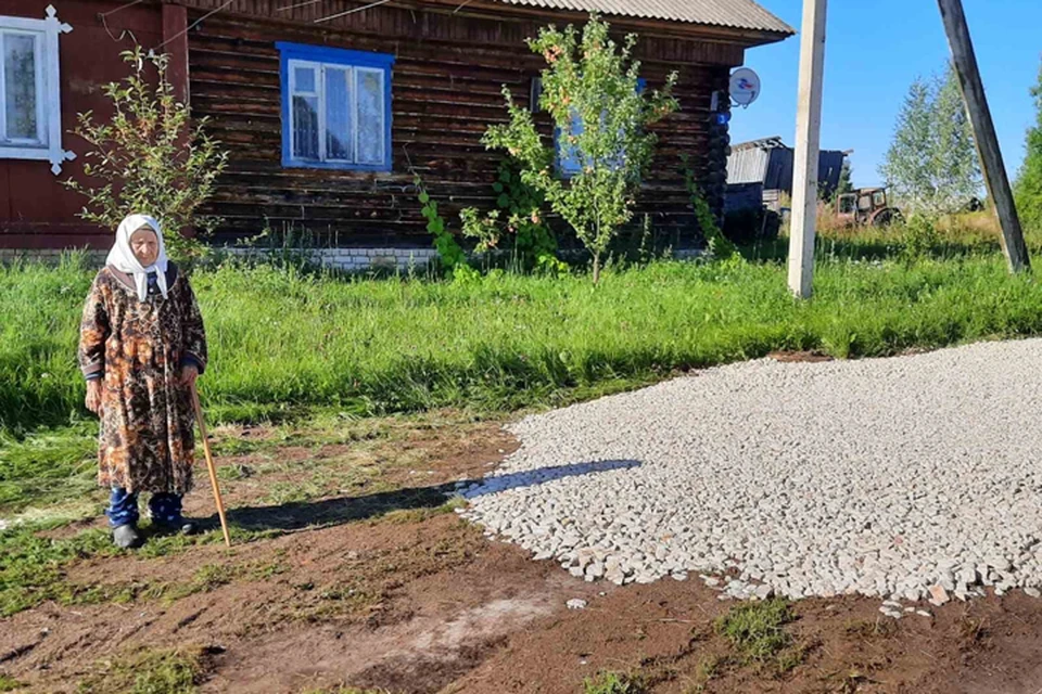 Ветерана войны в Нижегородской области оставили без новой дороги за отказ сдавать деньги на асфальт. Фото: "Кстати"