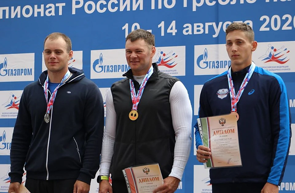 Иван Штыль на чемпионате России по гребле на байдарках и каноэ получил золотую медаль