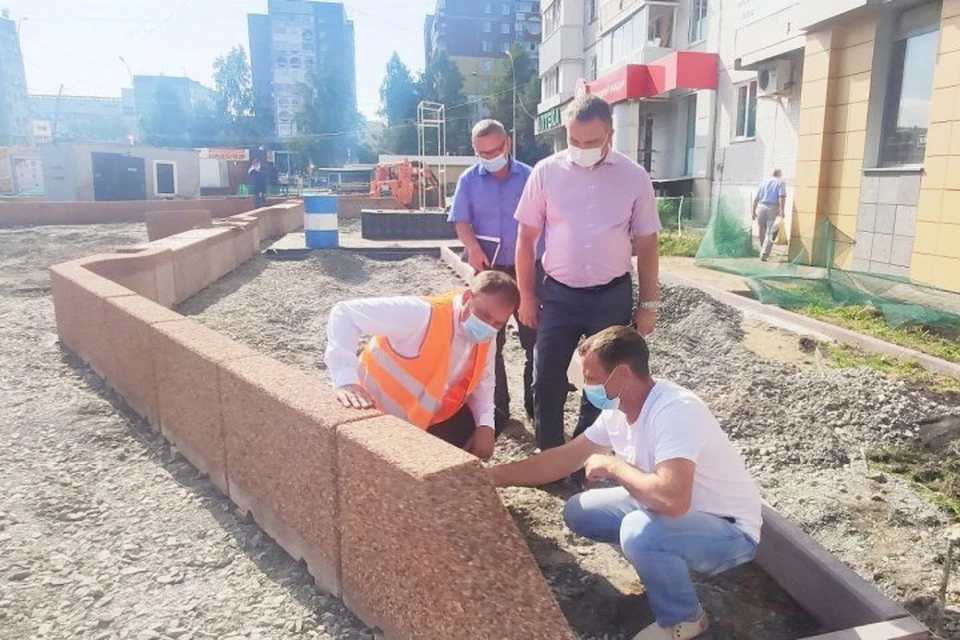 Как продвигается строительство нового фонтана в Кемерове. ФОТО: пресс-служба администрации города Кемерово
