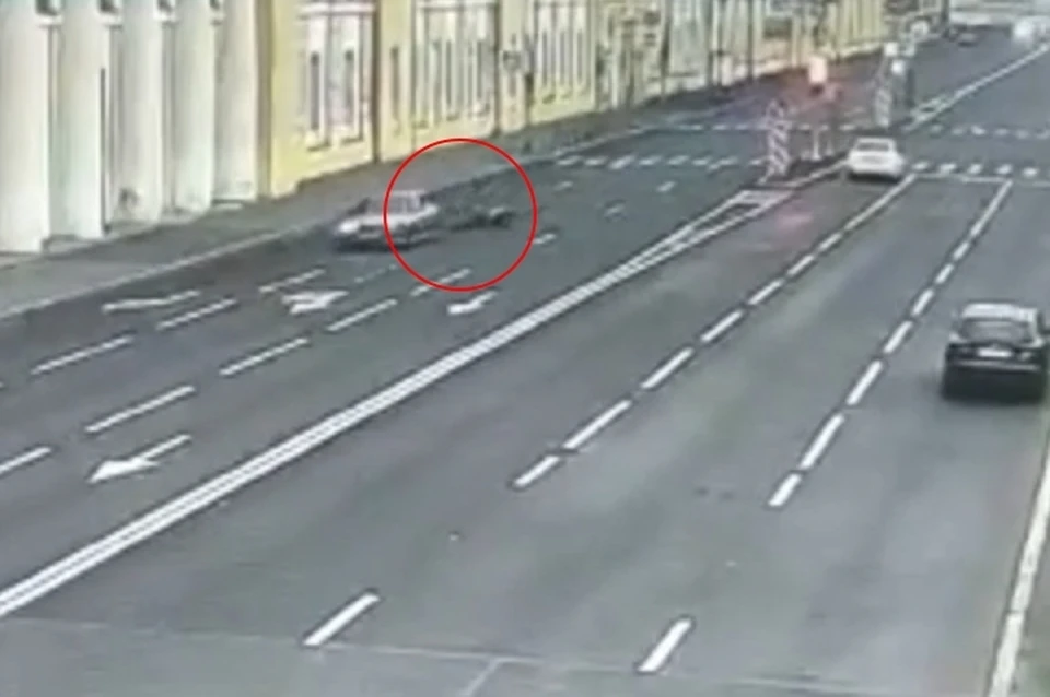 Суд заключил под стражу водителя BMW, наехавшего на полицейского в Санкт-Петербурге. Фото: ГУ МВД России по Санкт-Петербургу и Ленобласти
