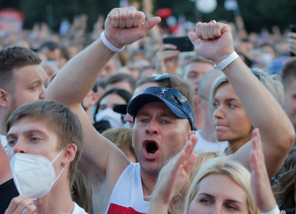Митингующие рано радуются. На смену Лукашенко придут лихие 90-е
