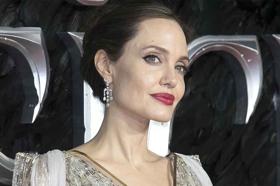 Актриса Анджелина Джоли.