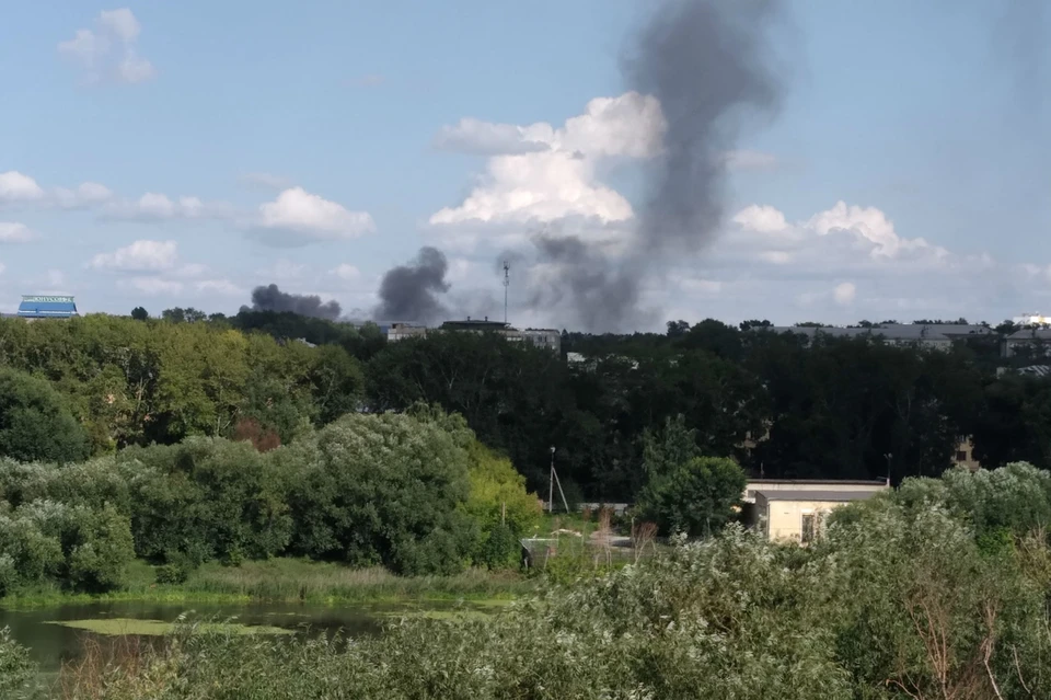Дым видно за несколько километров. Фото: Александр Ануфриев/vk.com