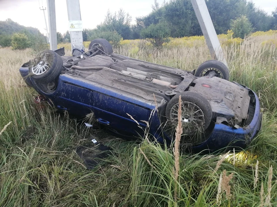 Водитель "Шевроле" получил травмы