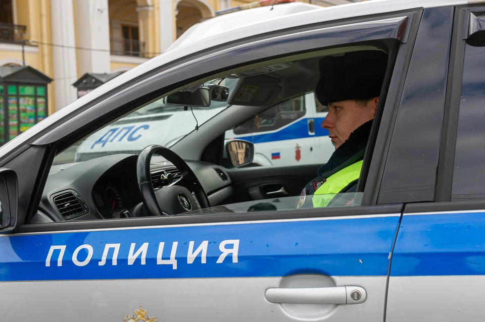 В Тосненском районе мужчина совершил угон автомобиля и попал в ДТП