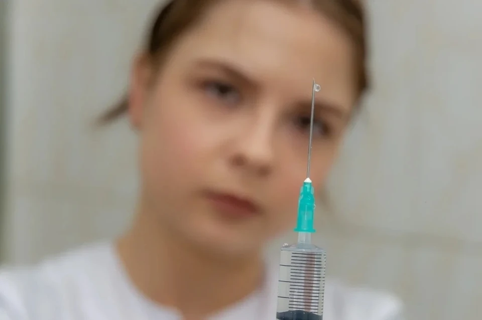Вакцина от коронавируса, разработанная BIOCAD, одобрена Минздравом РФ.