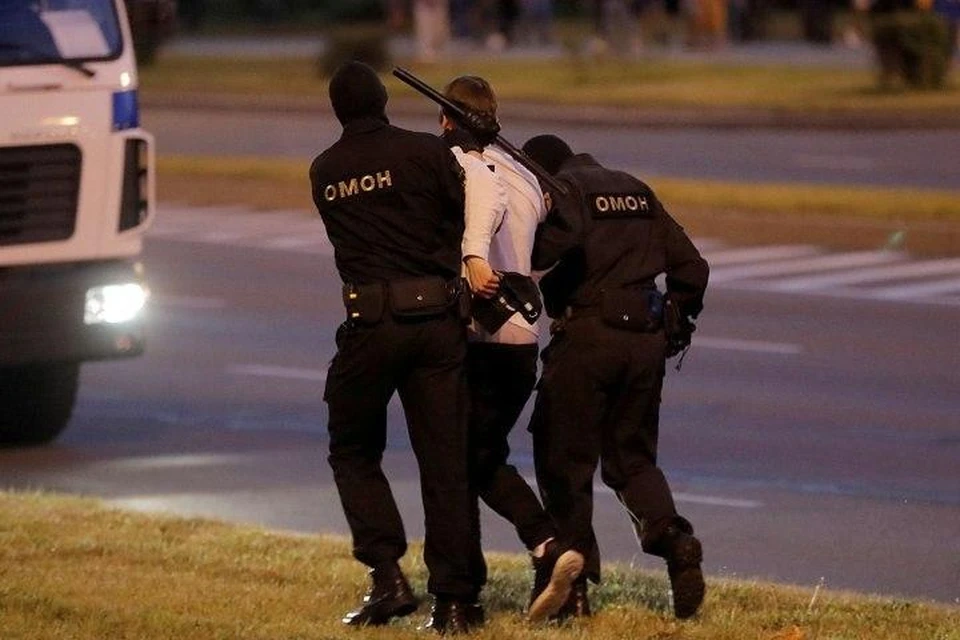 В Минске задерживают участников несанкционированной акции протеста