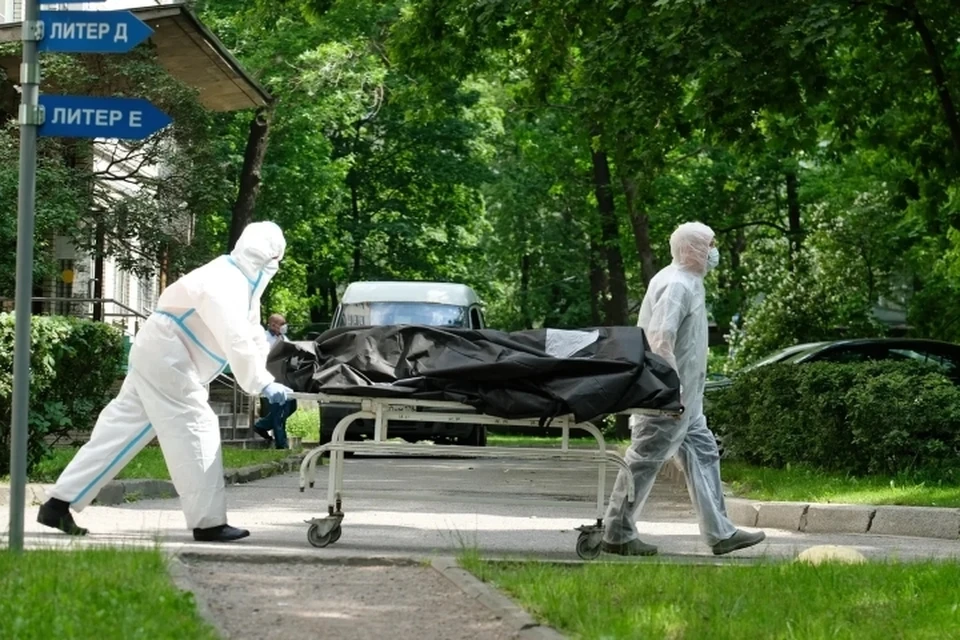В Санкт-Петербурге отметили высокую летальность от коронавируса среди молодых людей.