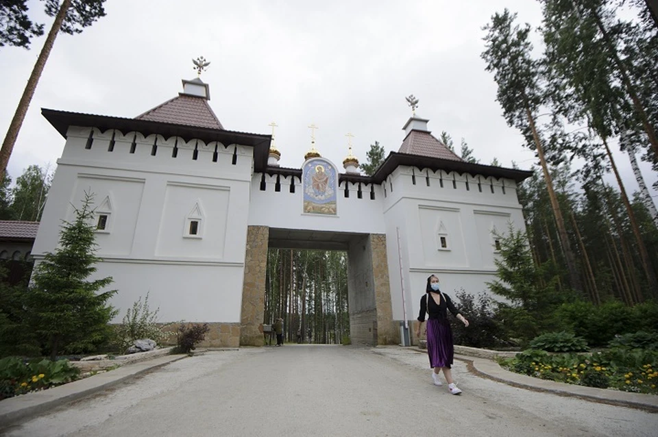 Земли Среднеуральского женского монастыря принадлежат Екатеринбургской епархии