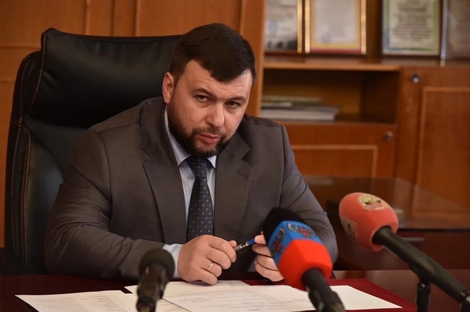 Прямая линия с Главой ДНР Денисом Пушилиным проходит в прямом телеэфире. Фото: Сайт Главы ДНР