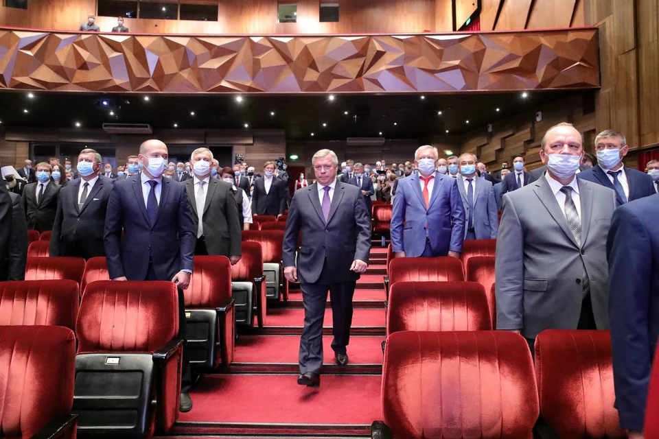 Василий Голубев сохранил должности своим заместителям и министрам. Фото: правительство РО