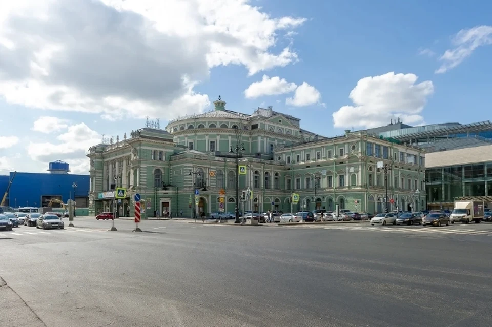 Беглов пообещал, что выход из станции метро "Театральная" на Театральную площадь Санкт-Петербурга строить не будут.