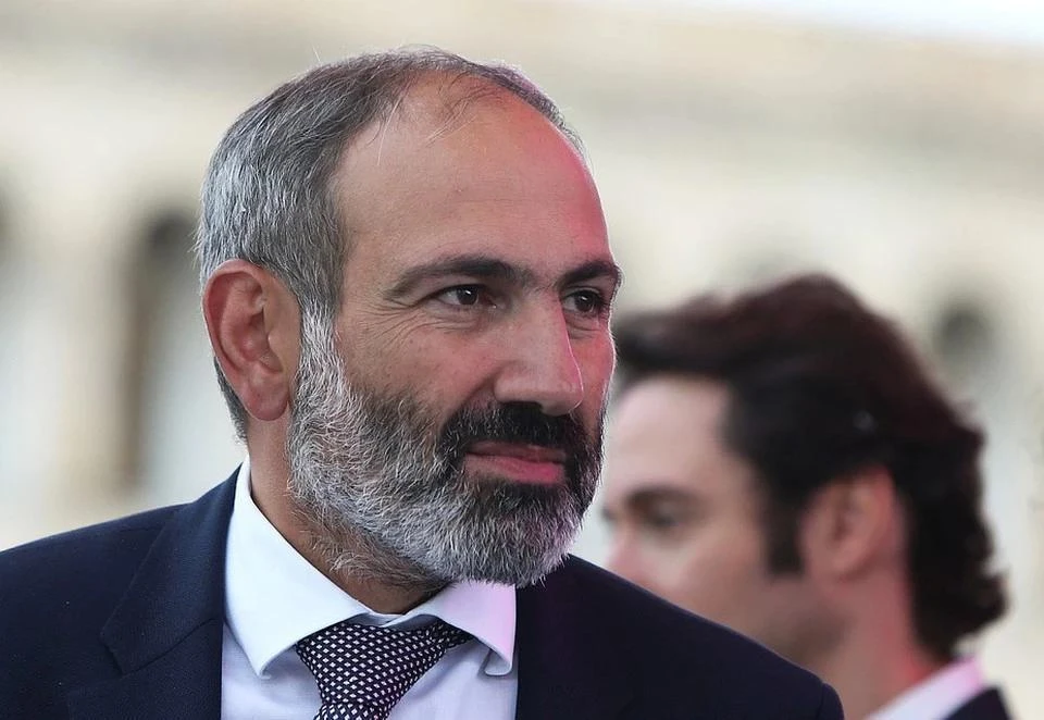 Премьер Армении обсудил конфликт в Карабахе с Макроном