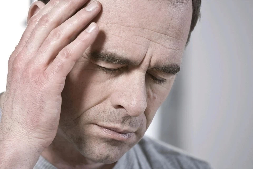 Магнитные бури могут вызывать приступы головной боли