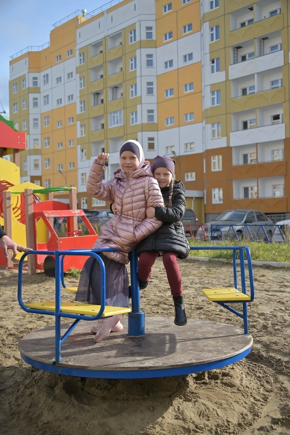 Школьница из Нижневартовска получила квартиру за победу в викторине Фото: Департамент общественных коммуникаций администрации города Нижневартовска.