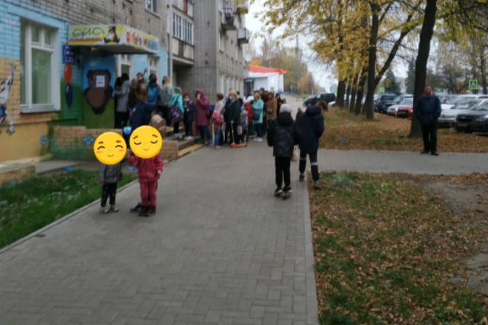 Внутри клиники очередь была не меньше. ФОТО: группа "Жесть Ярославль" ВКонтакте