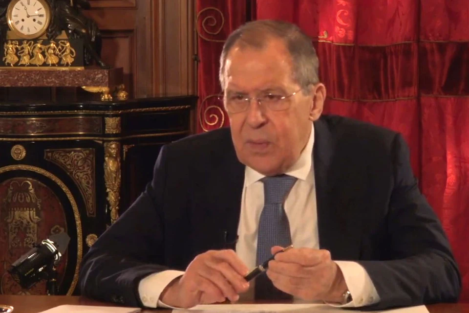 Сергей Лавров заявил, что Россия готова включить два вида нового вооружения из пяти в контекст нового СНВ-3. Кадр из видео интервью