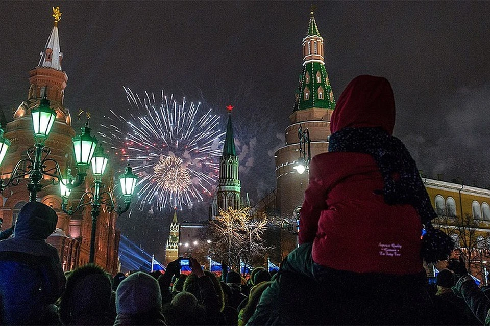 Инфекционист рассказал, как россияне смогут отметить новый год на фоне коронавируса