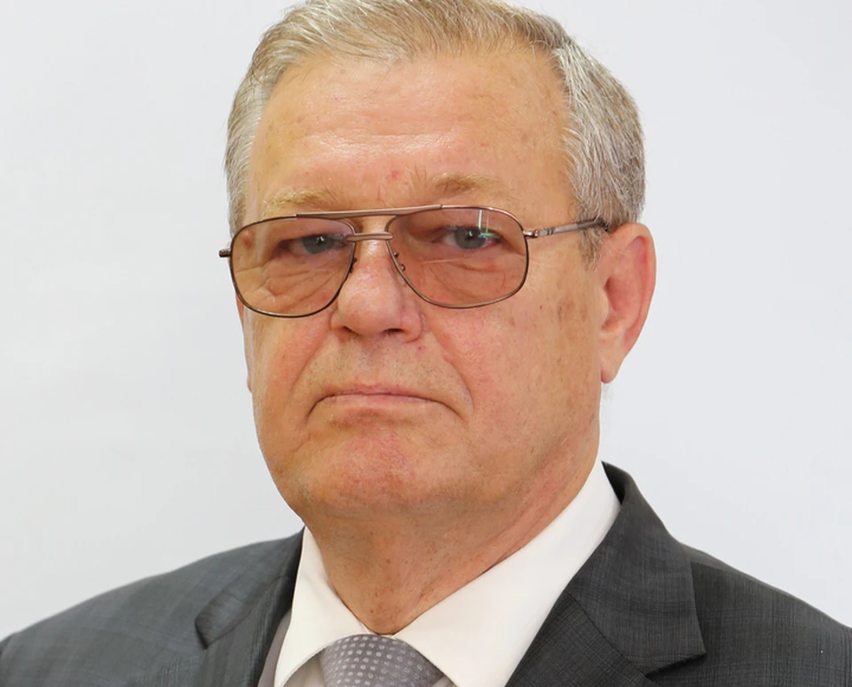 Владимир Борисович родился 1 января 1948 года в Кишиневе