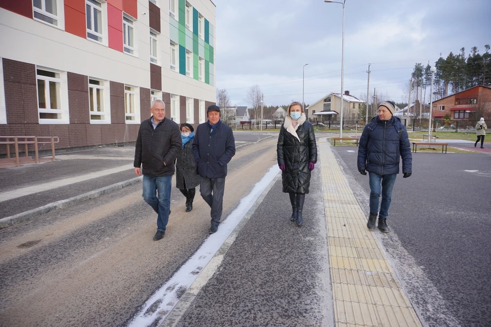 Подготовка к открытию новой школы в Краснозатонском находится на завершающем этапе. Фото: мэрия Сыктывкара.