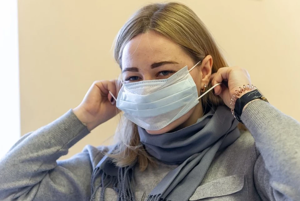 В Госдуме нашли способ заставить россиян носить маски и перчатки