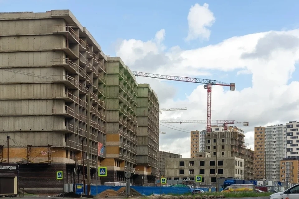32 млн "квадратов" жилья введут в эксплуатацию в Санкт-Петербурге до начала 2030 года.