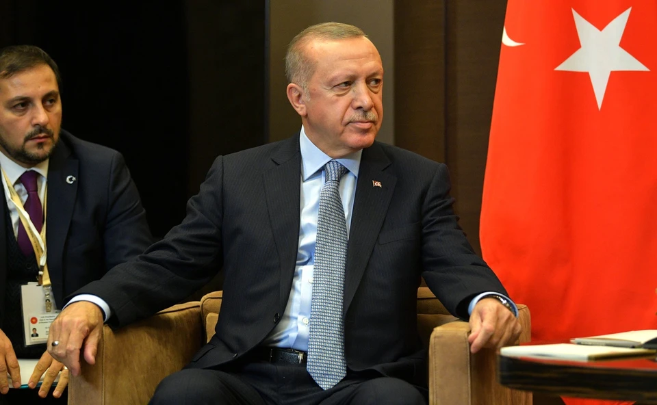 Эрдоган считает, что Макрону нужно лечить психику.
