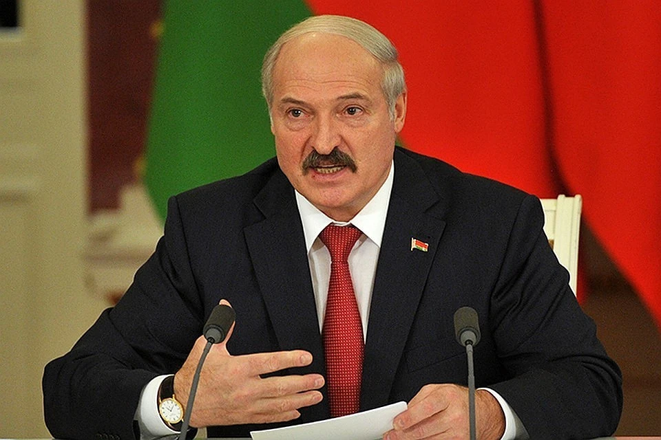 Лукашенко заявил о необходимости создать вооружённые народные дружины