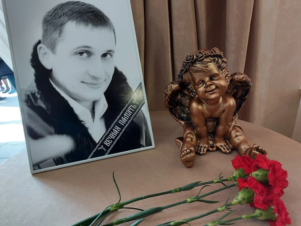 Романа Гребенюка похоронили 4 ноября на кладбище в Краснооктябрьском районе