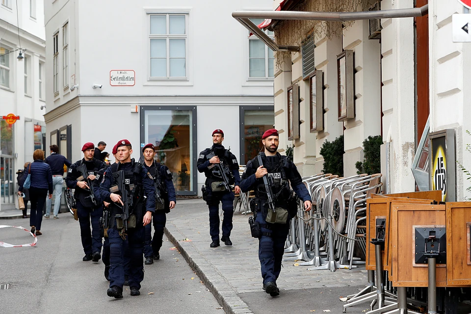 2 ноября, в людном венском квартале, вблизи центральной городской синагоги и Венской оперы, была открыта стрельба по прохожим