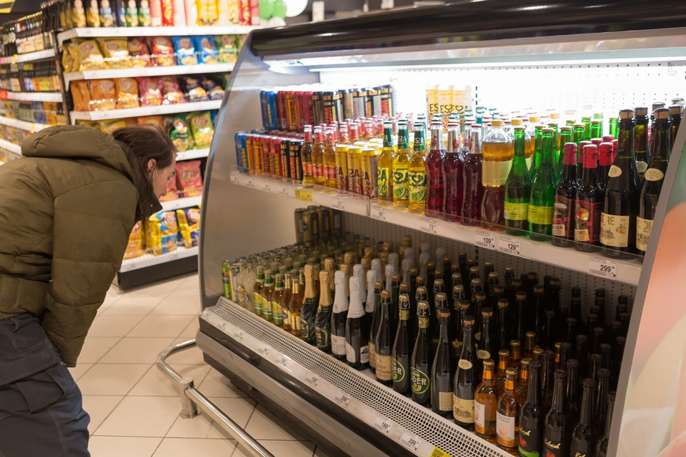 В Петербурге могут продлить торговлю алкоголем до 23 часов.