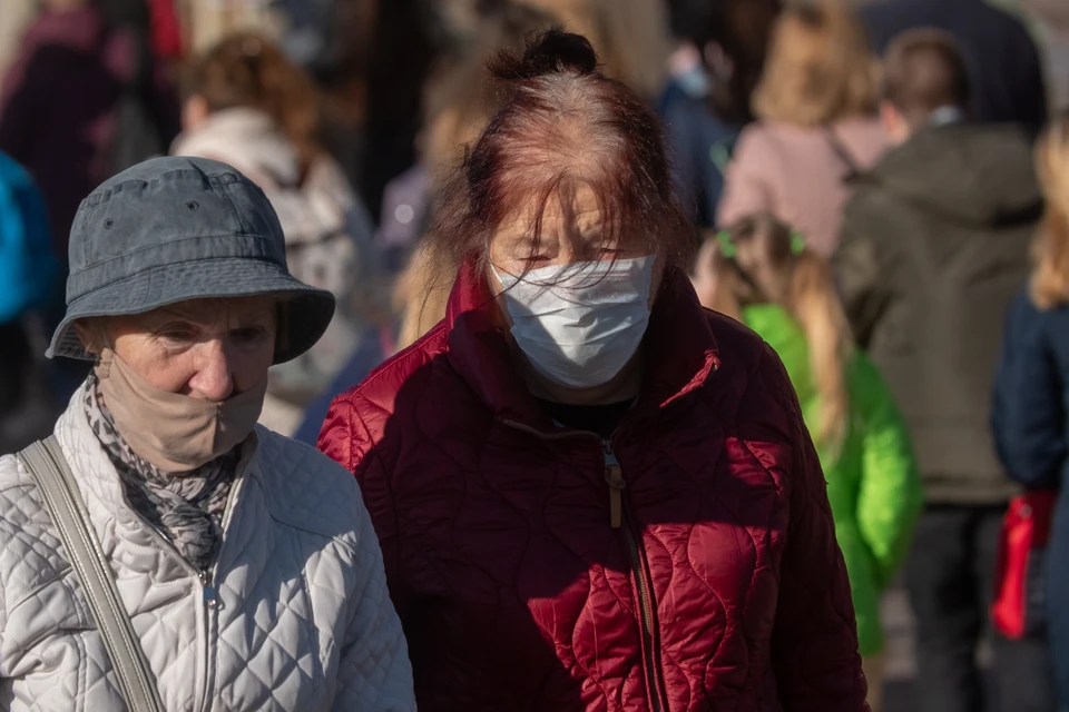 Режим самоизоляции введен в Петербурге для пенсионеров с 16 ноября.