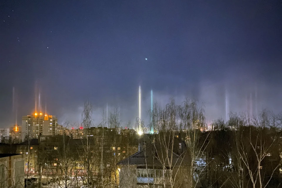 В ночь на 14 ноября можно было наблюдать световой лес. - vk.com/meteokirov