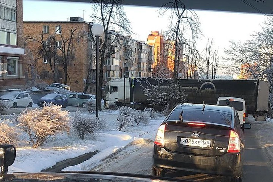 Движение в городе серьезно осложнено. Фото: dpskontrol125rus