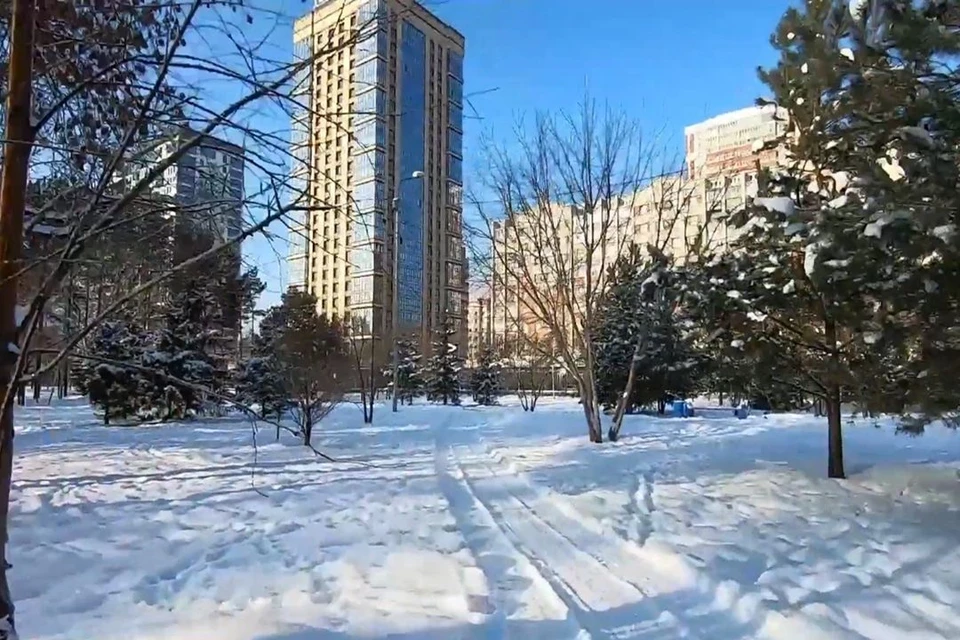 Трассу проложат в Нарымском сквере рядом с теннисным кортом. Фото: кадр из видео