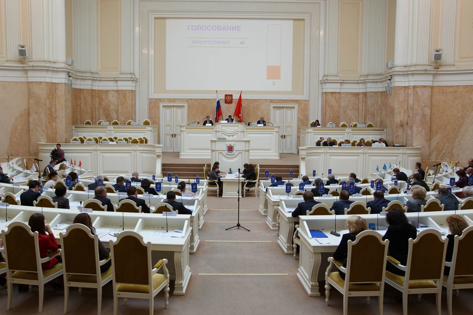 ЗакС принял бюджет большинством голосов.