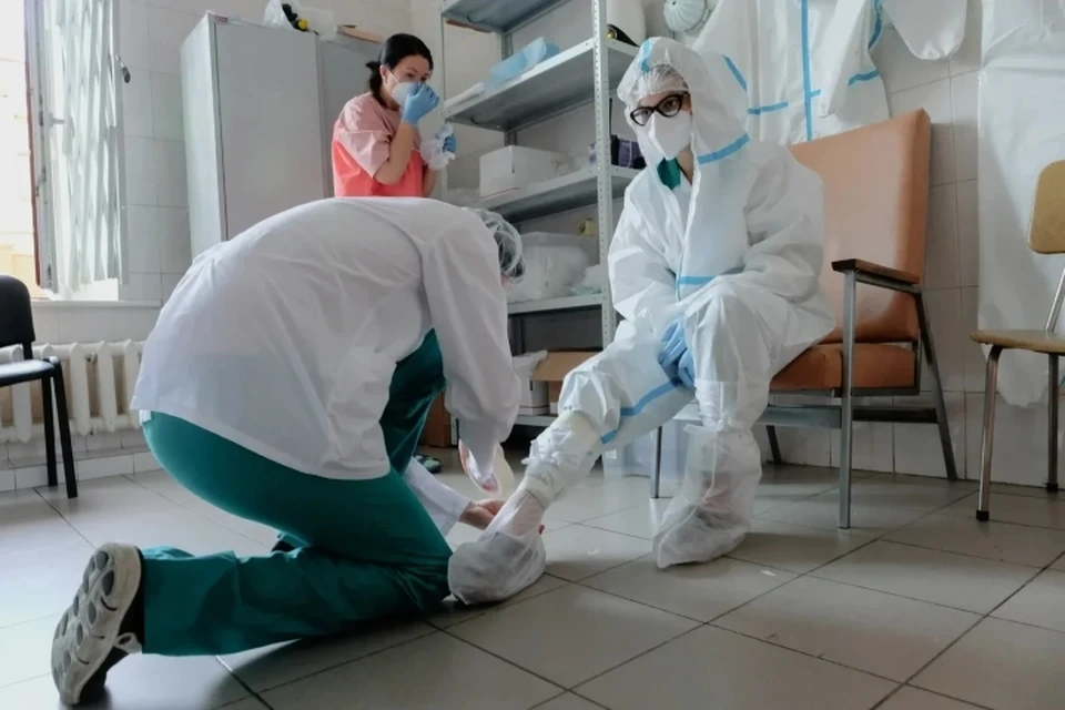 Нехватка медсестер, рентген-лаборантов и врачей-анестезиологов наблюдается в Санкт-Петербурге.